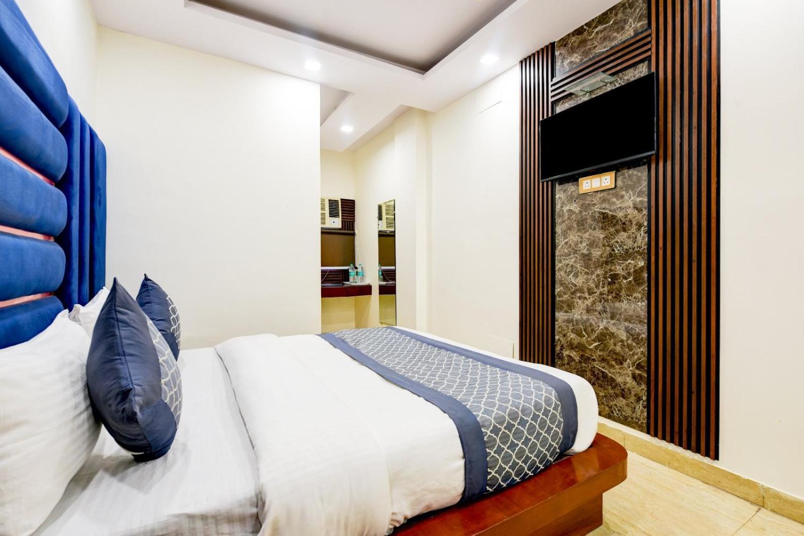 Vedant Deluxe By Singh Residency * New Delhi