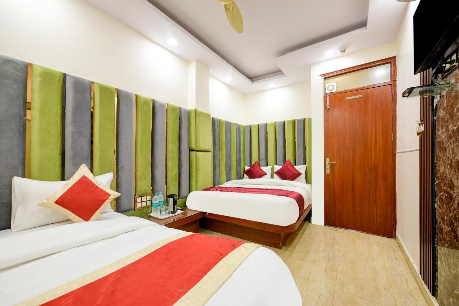 Vedant Deluxe By Singh Residency Guest house New Delhi
